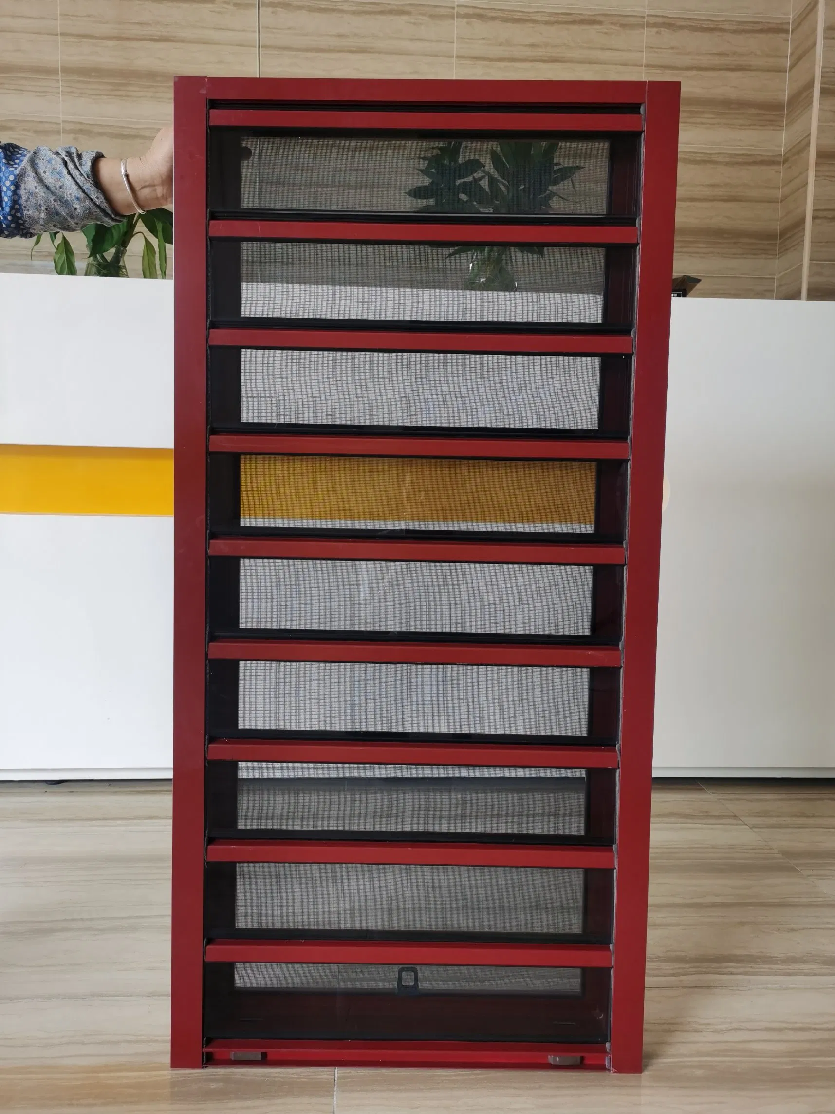 Modern Yard Aluminum Vertical Louver Style Ventilated Privacy Panel