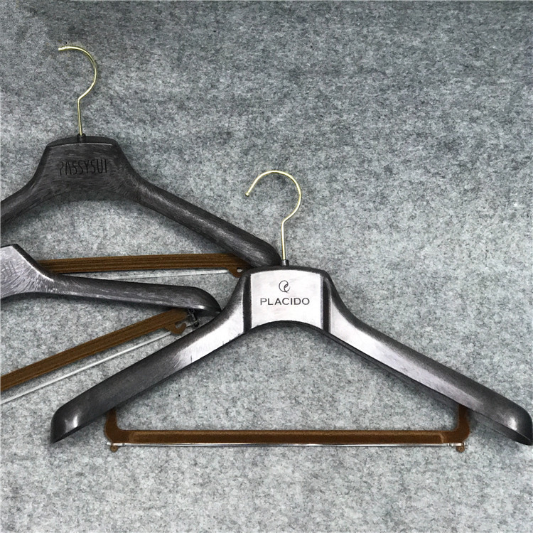 Store Display Luxury Custom Plastic Suit Hangers for Mens Suits