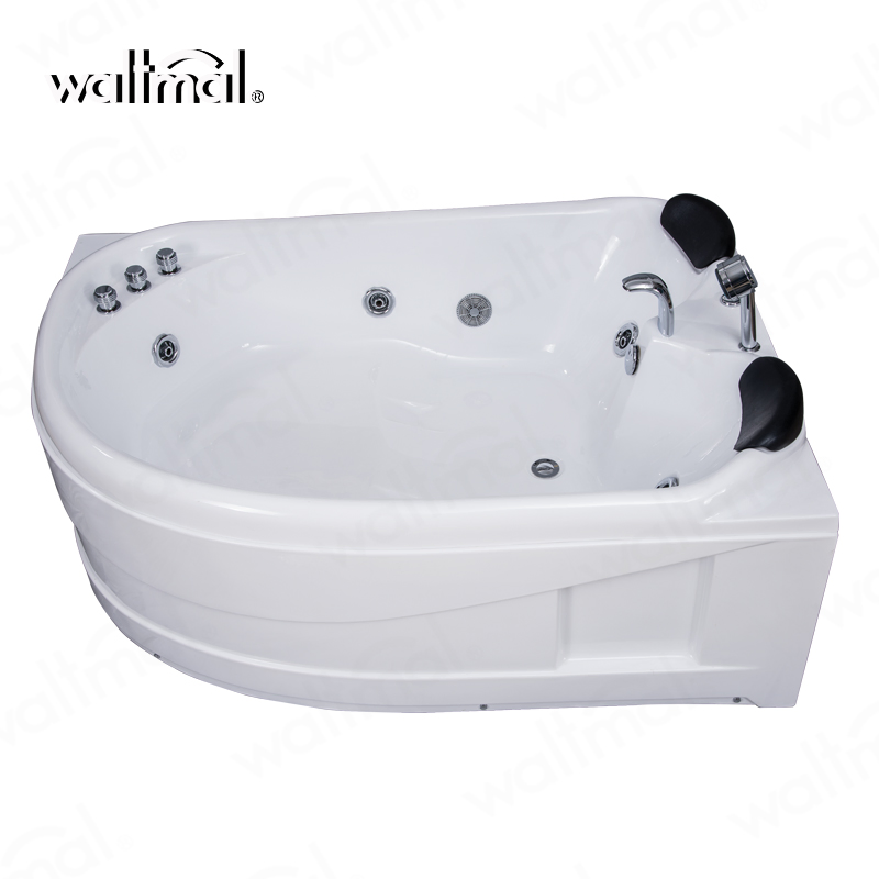 Угловая ванна для двоих с аэромассажем