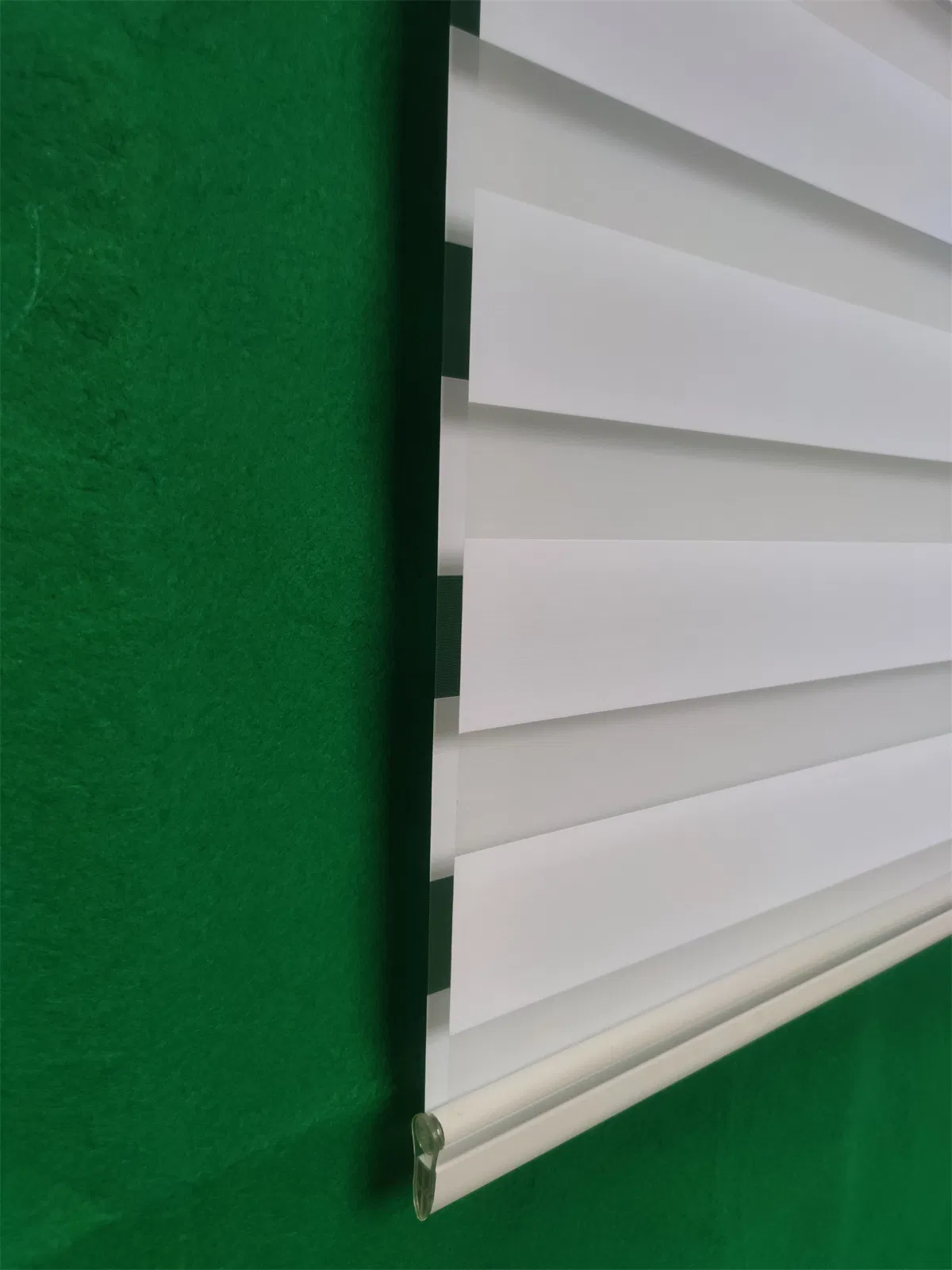 Motorized Light Filtering Ymtc Pearl Cotton+Cardboard Box+Wood Crate Window Covring Zebra Shades