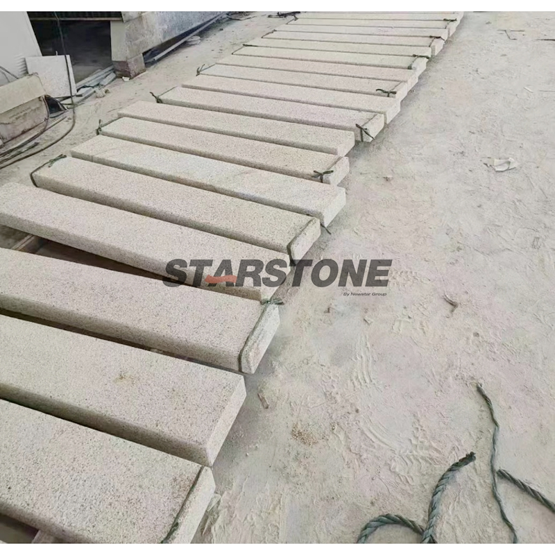 China Black Stone Flamed Granite Curbstone for Walkway/Driveway/Parking Pavers/Paving