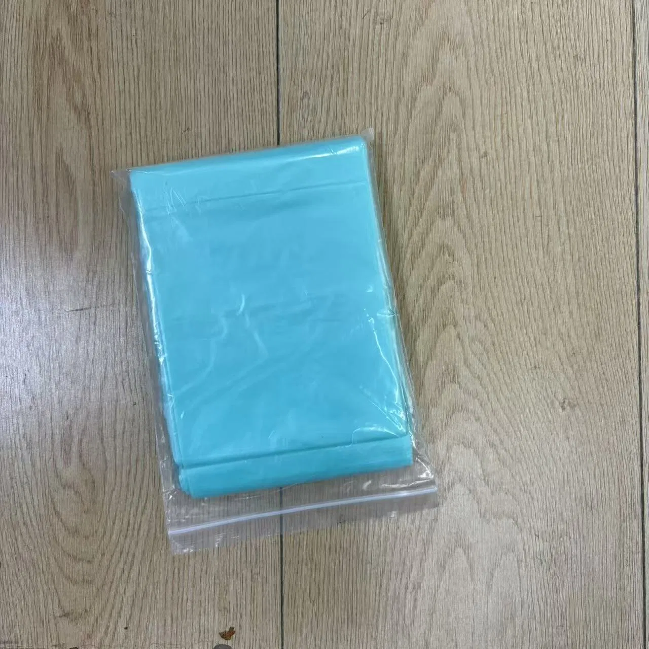 Disposable PE Apron Waterproof Work for Haircut