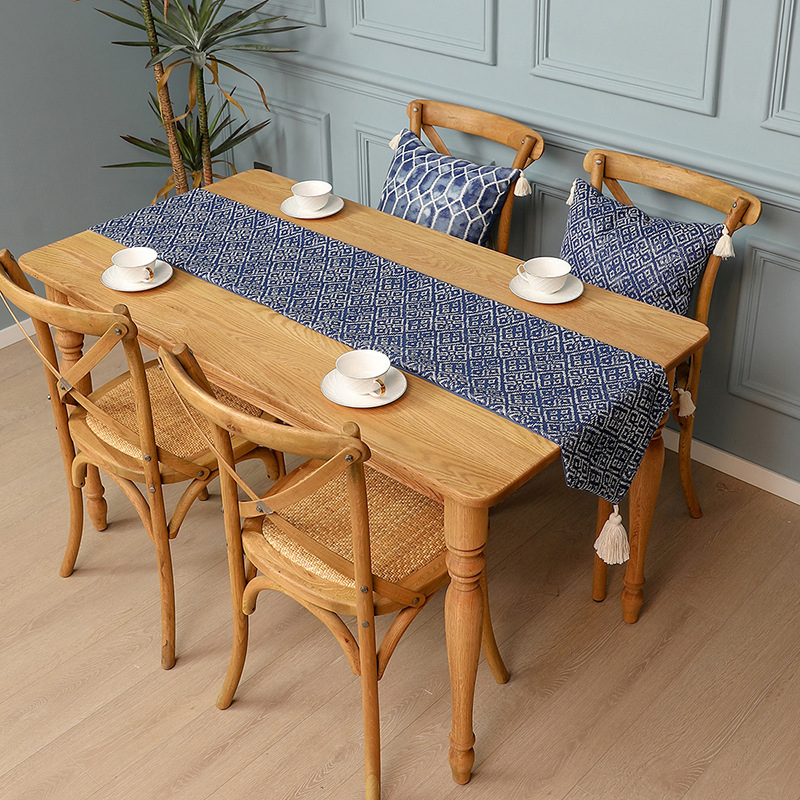 Modern Stylish Tie Dye Printed Non-Slip Table Runner for Dining Party
