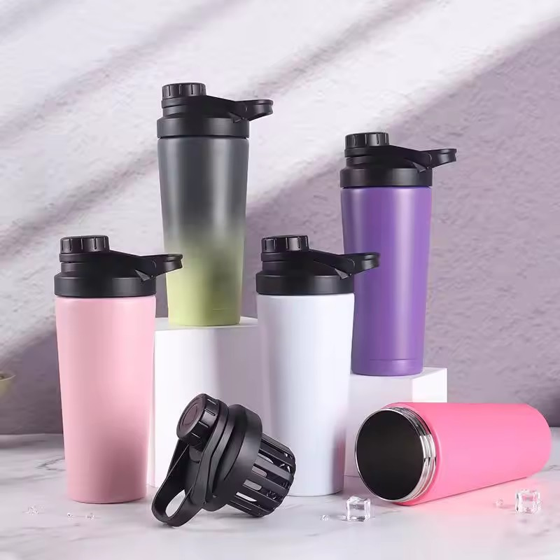 25oz Sport Top Seller BPA Free Stainless Steel Shaker Bottle Insulated Double Wall Water Bottle for Mixer