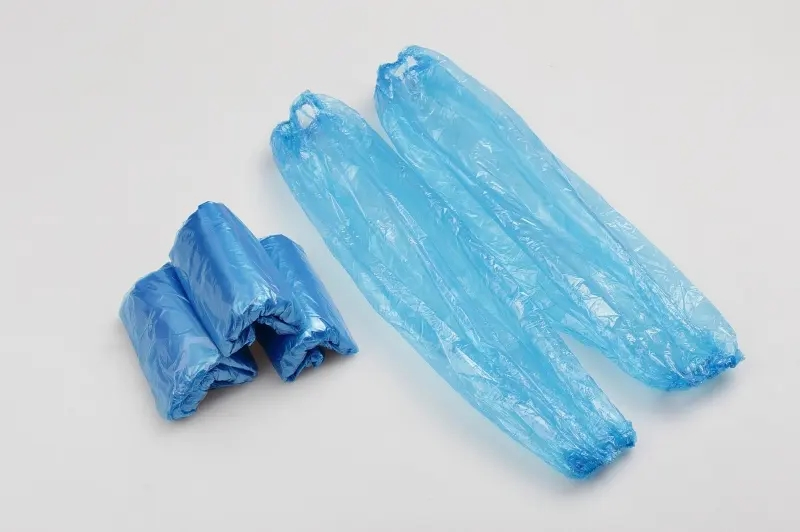 Premium Disposable Waterproof PE Sleeve Covers in Blue and White