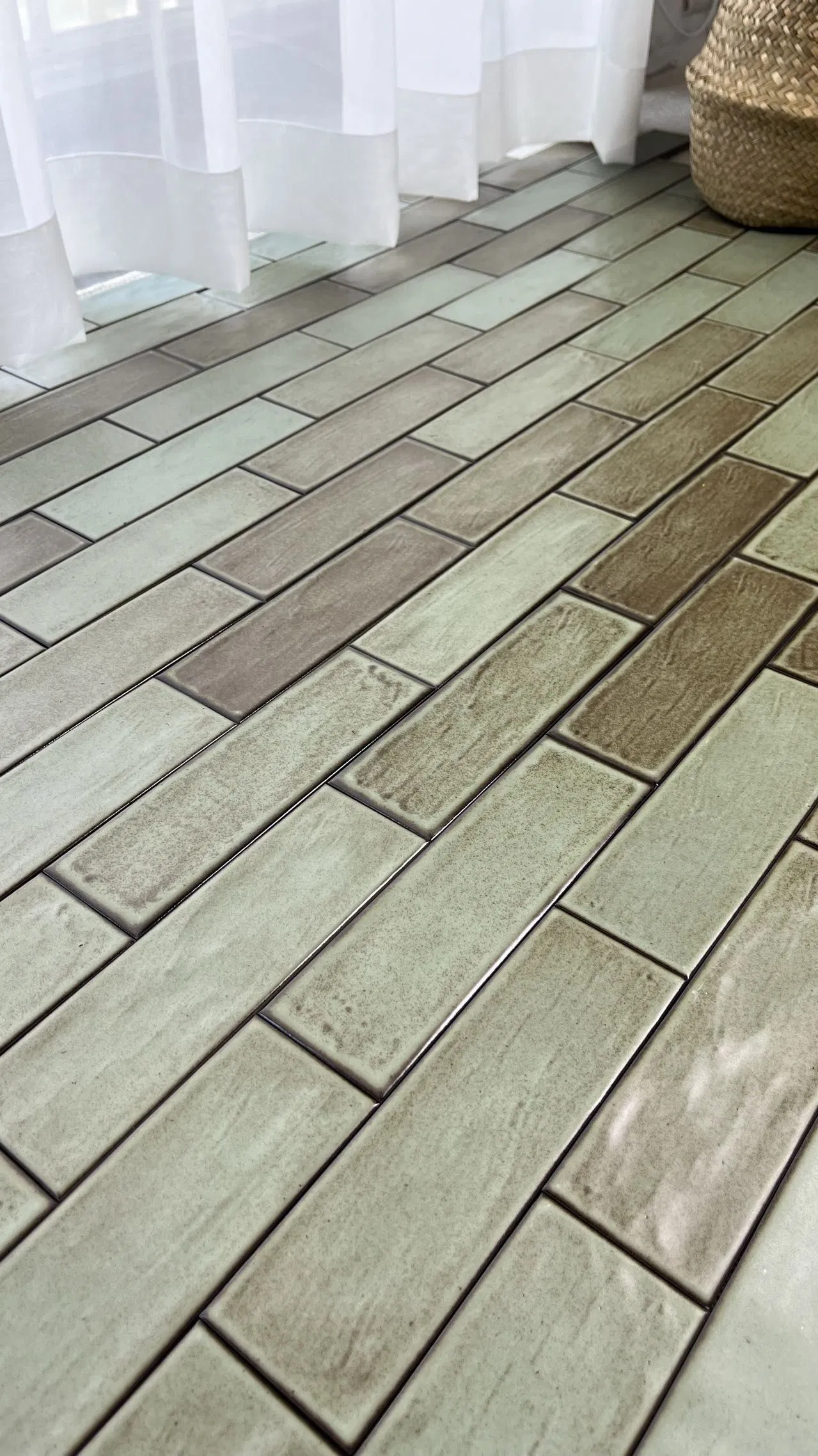 Hot Sale Green Glazed Ceramic Waterproof Matte Subway Tile Porcelain for Villa Hotel Project Wall Decoration