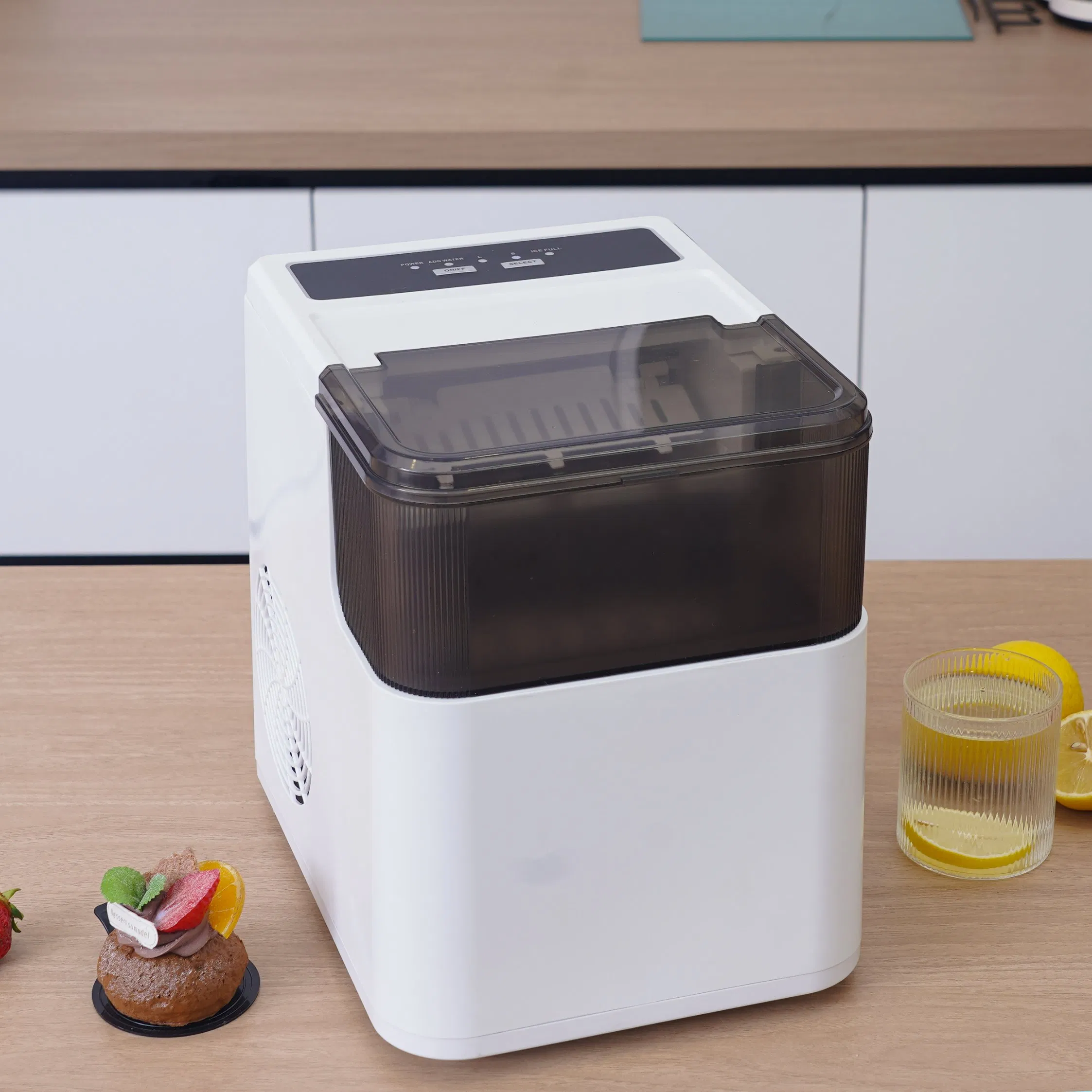 OEM Mini Portable Household Bullet Shaped Ice Maker Machine