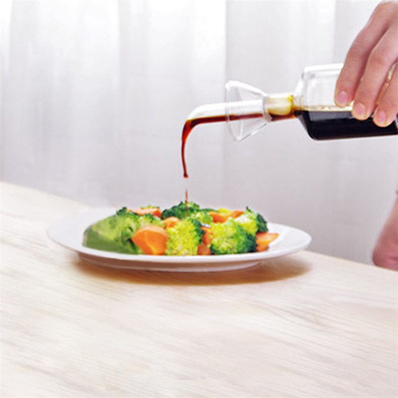 500ml Glass Olive Oil Dispenser Bottle Cooking Oil Vinegar Measuring Dispenser with Spout