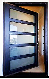 Алюминиевая входная дверь Dorwin Tech с синим стеклом