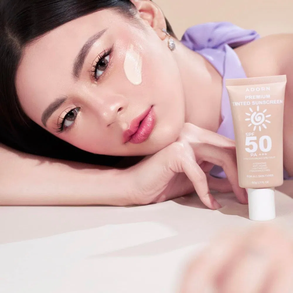 Private Label Vegan Mineral Skin Care Squeeze Tube Broad Spectrum SPF 50 Make up Tinted Sunscreen Cream