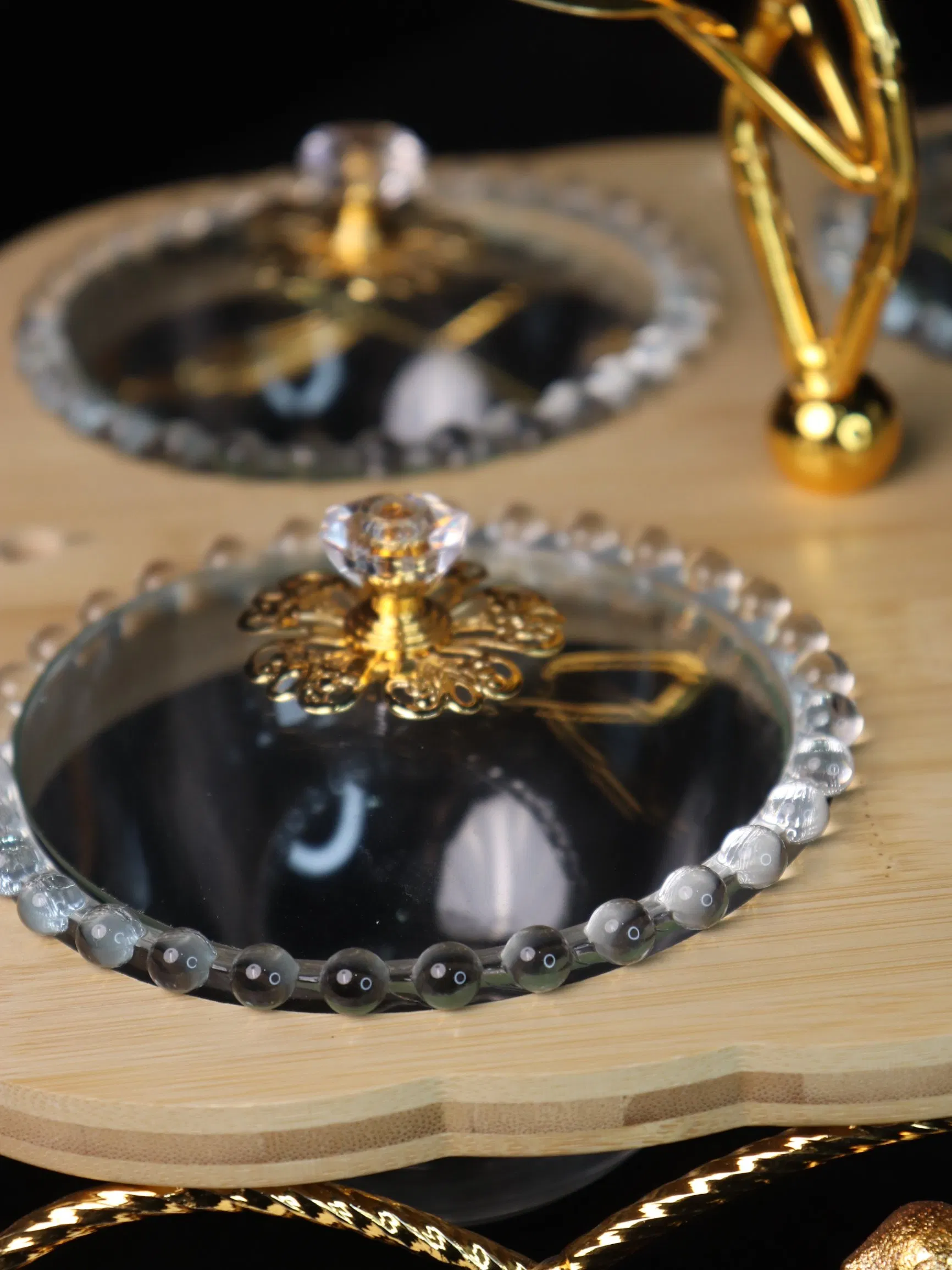 Home Ornament Gold-Plated Iron Frame with Large Size Four-Panel Glass Bowl