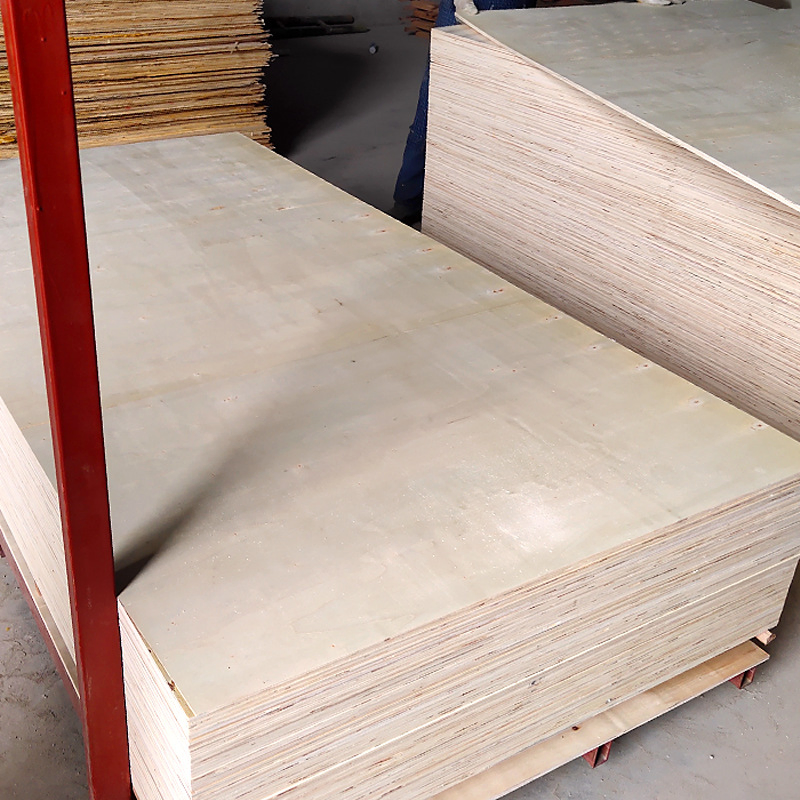 Bintangor Okoume Plywood Commercial Plywood for Furniture Construction 1220*2440*18mm
