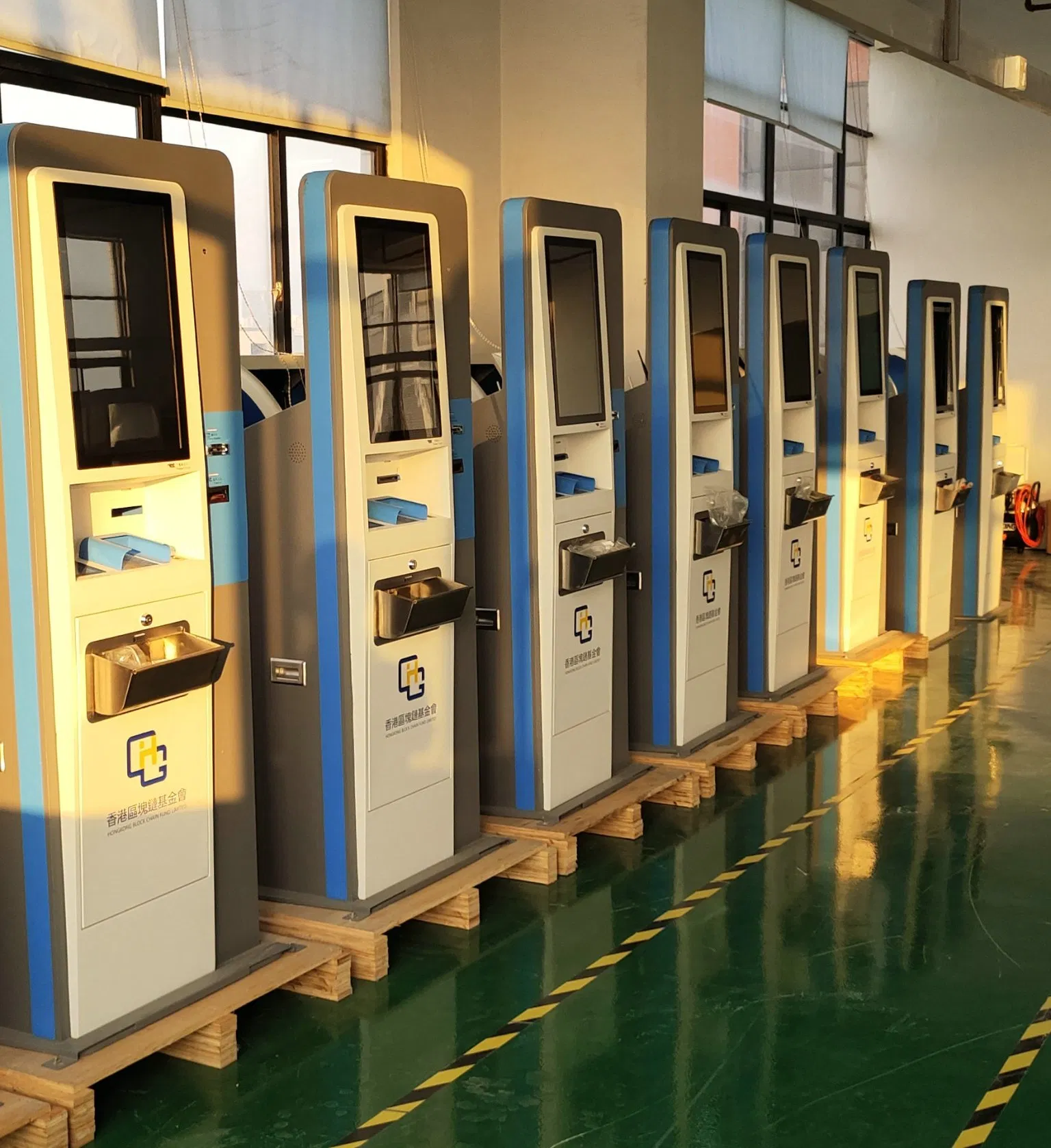 Self-Service Currency Exchange Machine Crypto ATM Kiosk Btc Machine