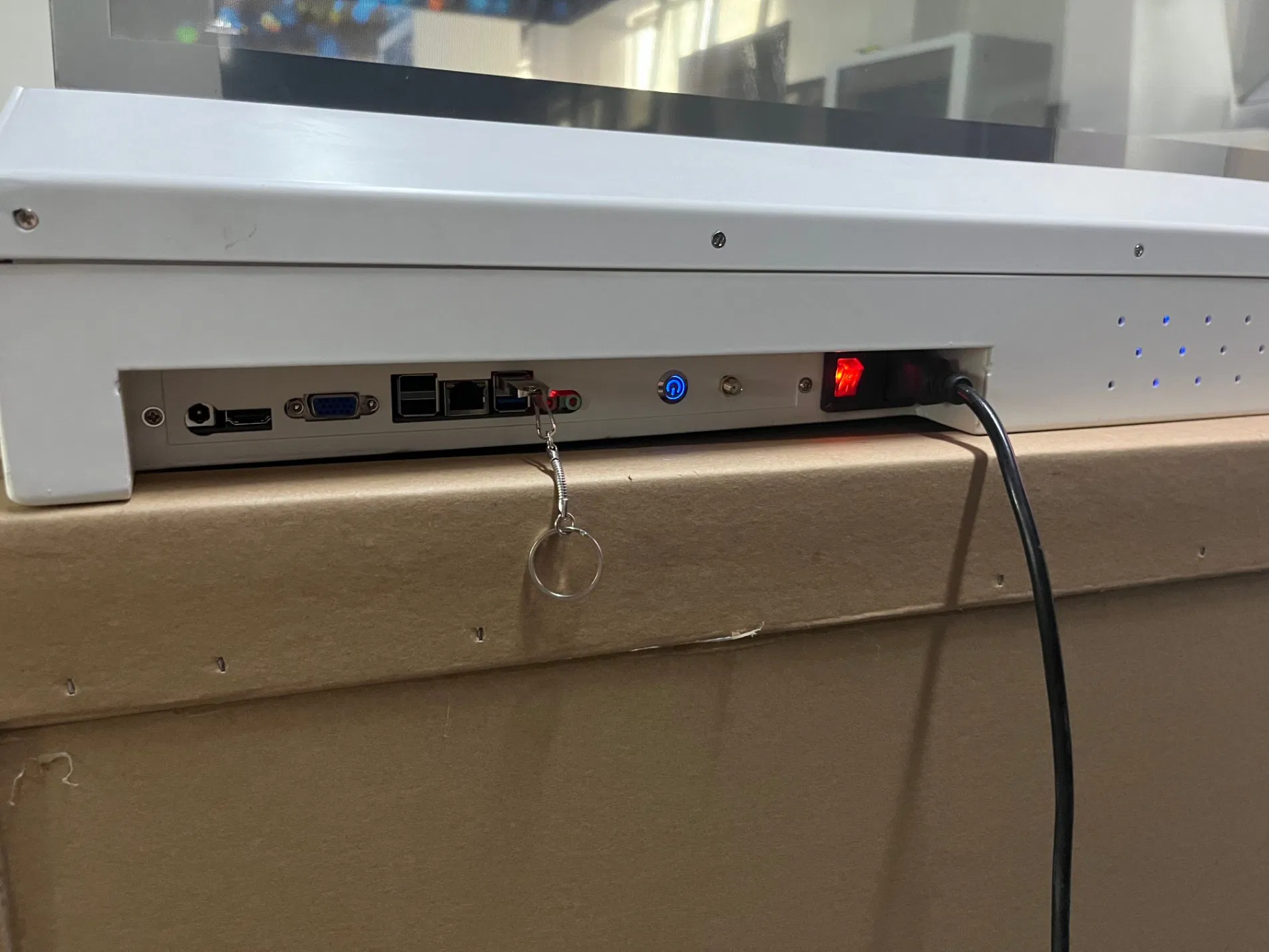 Прозрачный OLED экран 30/55 дюймов