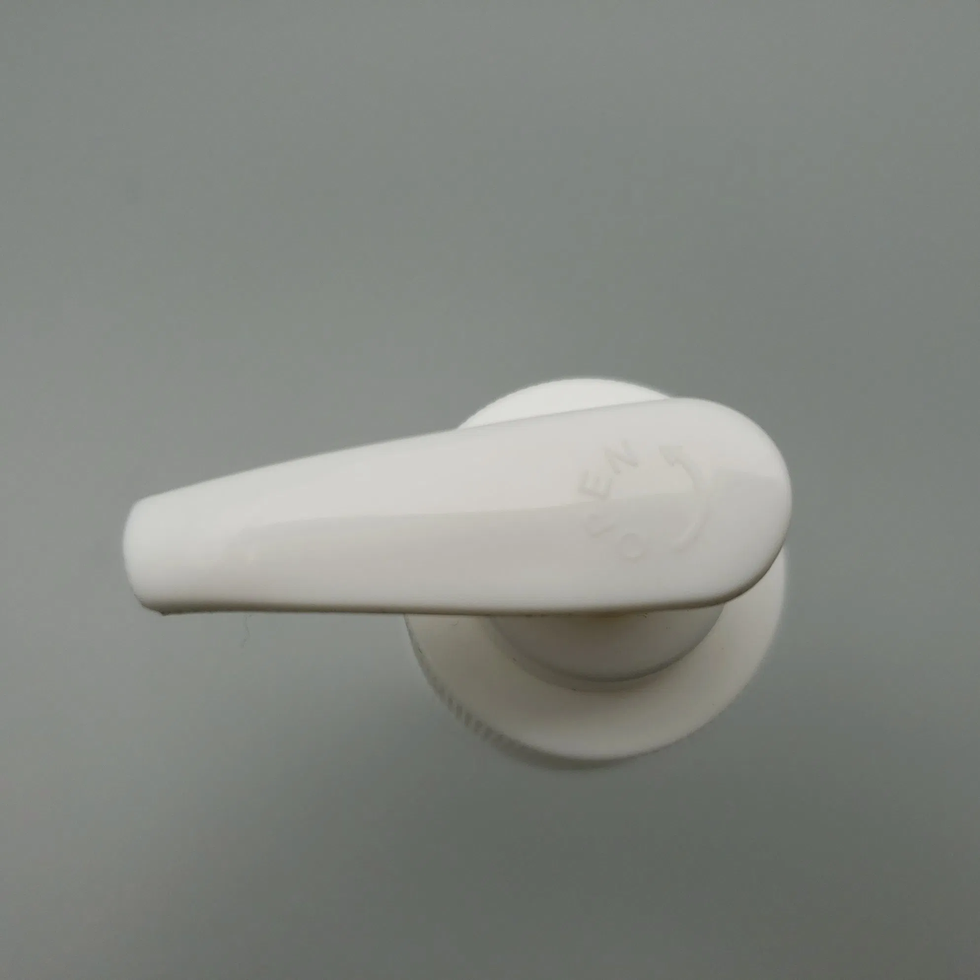 28/410 PP New Design White Lotion Pump for Shower Gel