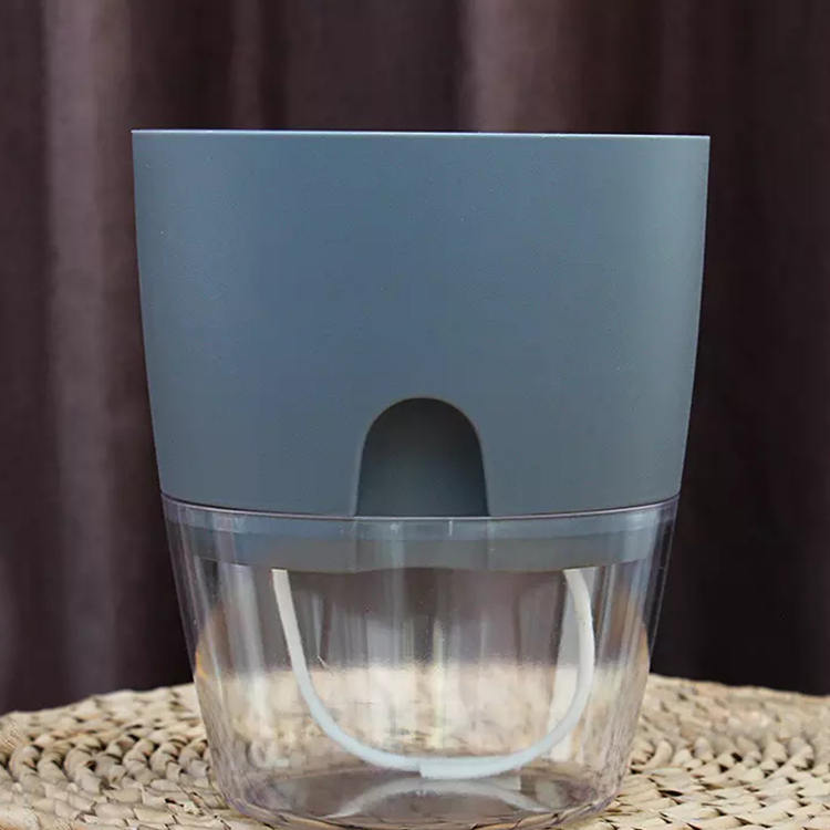 Горшок для растений пластиковый