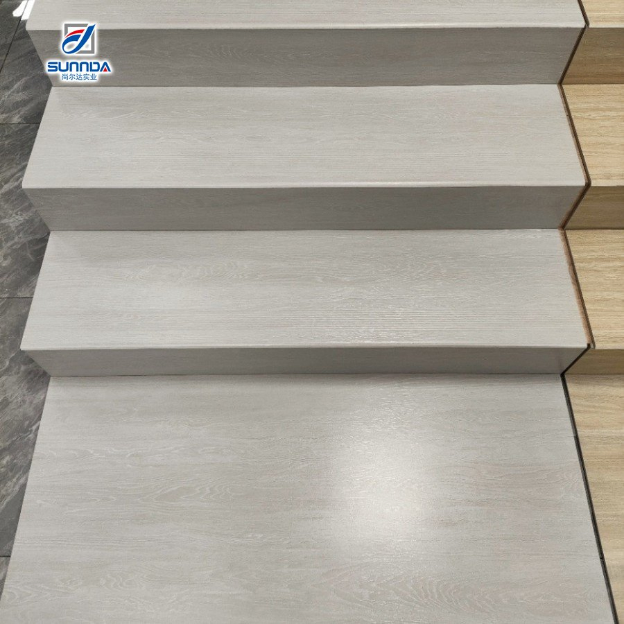 Stair Step Porcelain Tiles Floor Matte Glossy Plated Gold Surface 470X1200mm