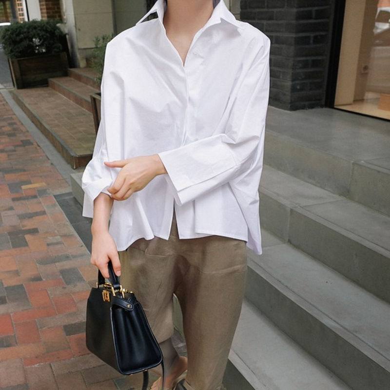 Рубашка женская белая свободная корейский стиль