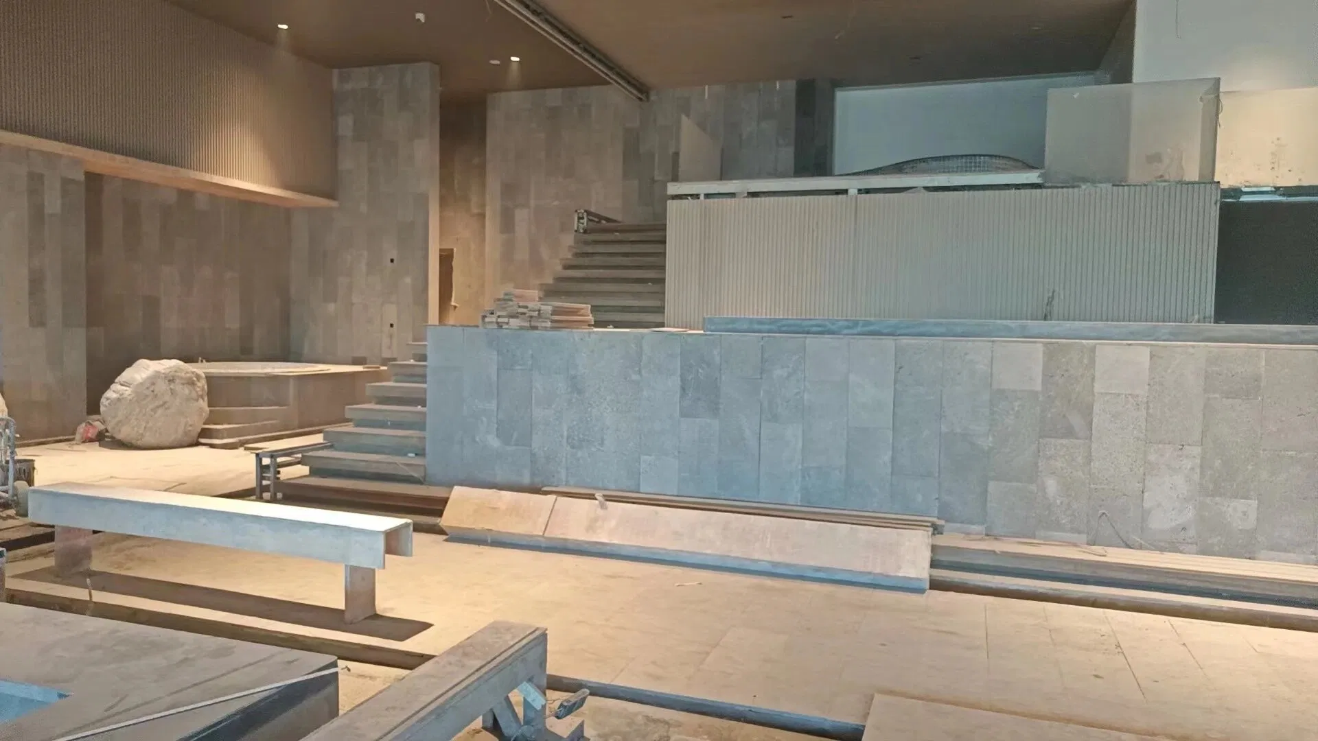 Natural Volcanic Stone Paver Lava Flagstone Paving for Floor and Wall