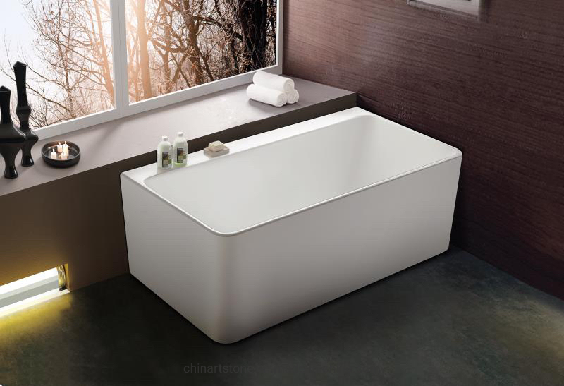 Акриловая массажная ванна фристандинг