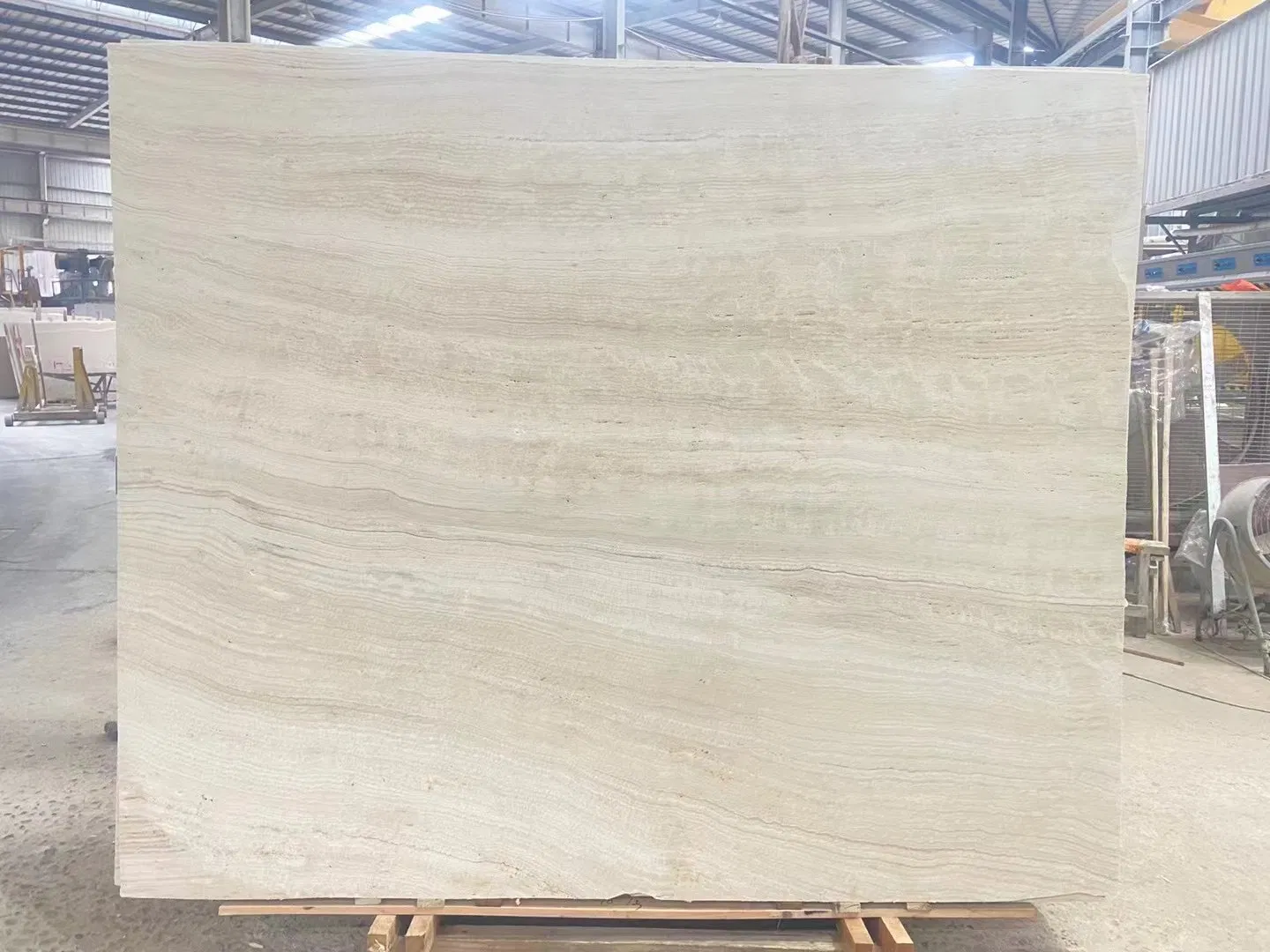 Factory Wholesale Honed Polished Iran Super White Travertine Slabs for Interior and Outdoor Floor and Wall Cladding Decor