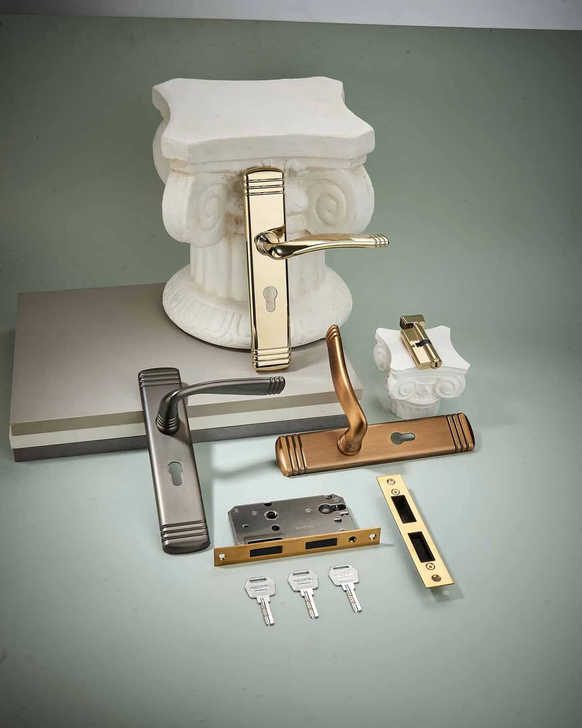 Premium Heavy-Duty Door Lock with Elegant Design Features