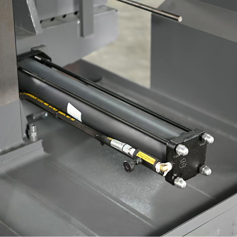 Станок ленточнопильный горизонтальный автоматический по металлу 350 мм