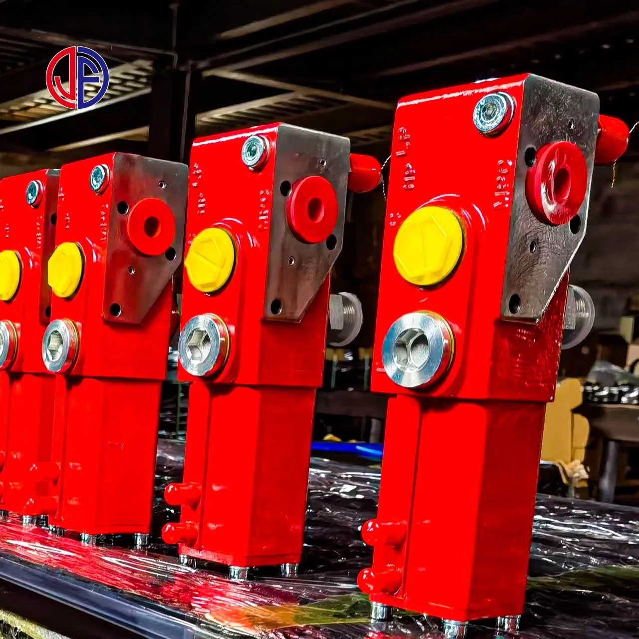 Гидравлический подъемный комплект для самосвала Hyva