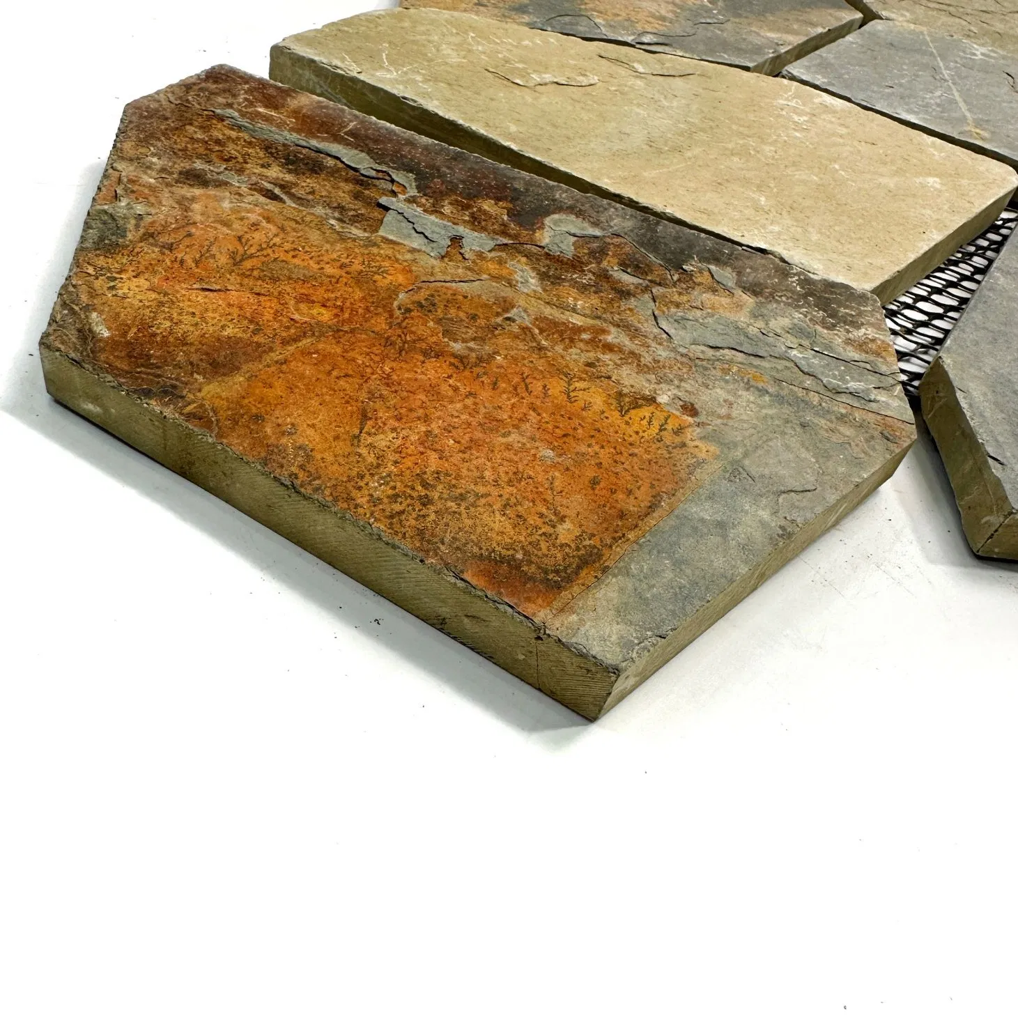 High Quality Slate Veneer Paving Tiles Granite Natural Stones Granite Stones for Outdoor Garden Patio Stone