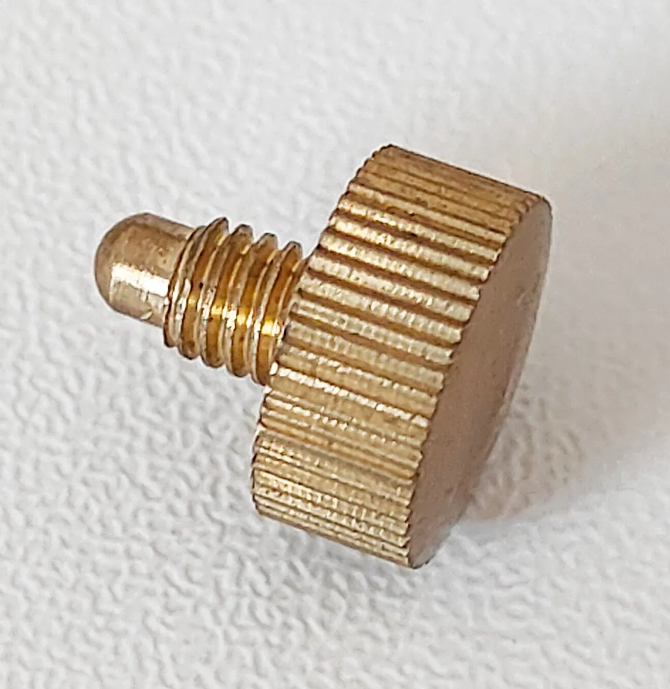 GB 835, M4 Brass High Knurled Head Thumb Screw/Captive Screw