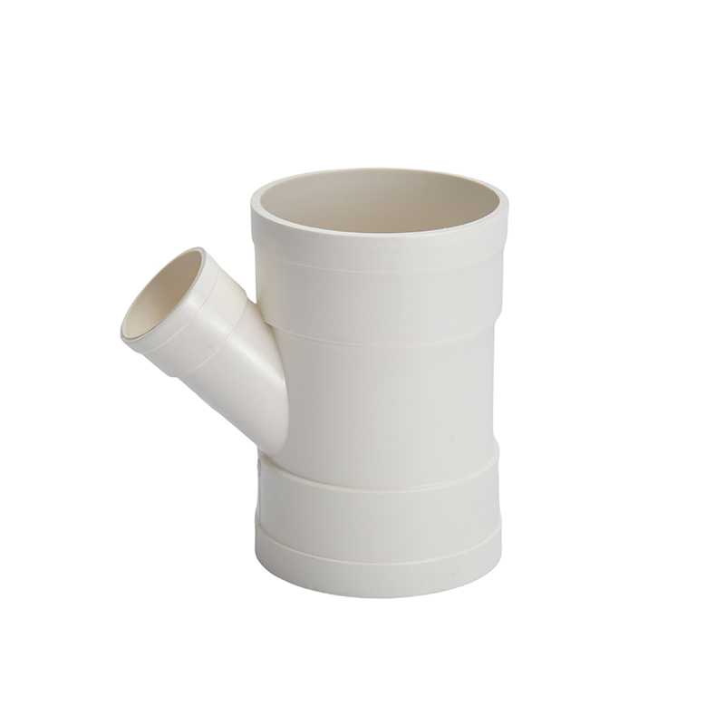 Тройник ПВХ для дренажа и водоснабжения