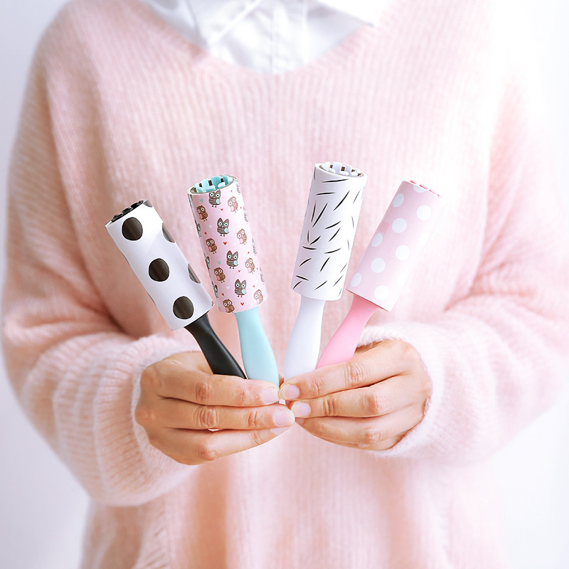 Disposable Sticky Lint Roller with Blue Handle - Efficient Pet Hair and Lint Cleaner
