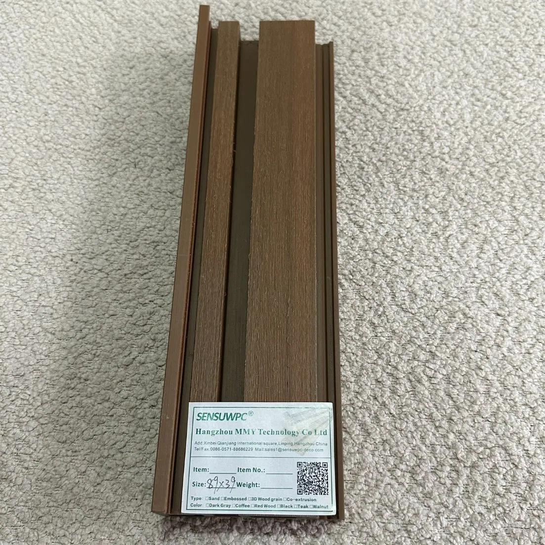 Durable WPC Outside Corner Molding 99X49mm Size Seamless Panel Transition Connection System