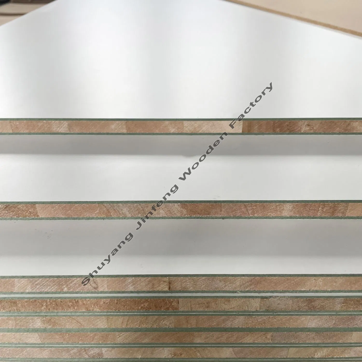 Smooth White Jordan Indonesia Falcatta Bare Core Melamine Blockboard