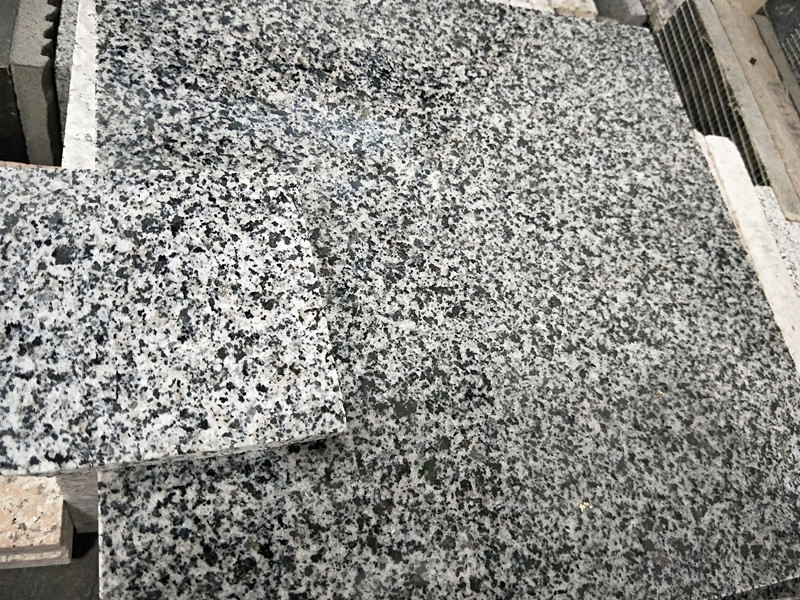 Cheap Chinese Granite Tile G654 Polished for Flooring and Stairs