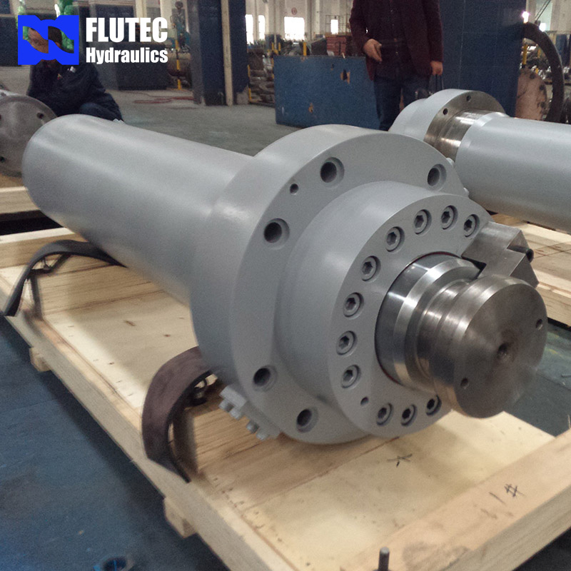 Гидравлический цилиндр 200 тонн