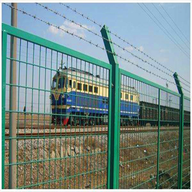 Durable Wire Mesh Fencing for Enhanced Farm Security Solutions