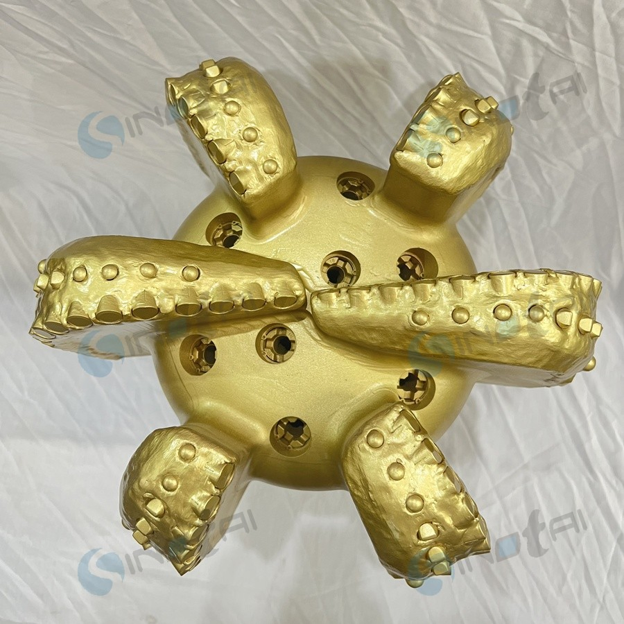 PDC долото алмазное для бурения скальных пород