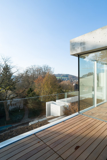 Custom Glass Railing and Fencing