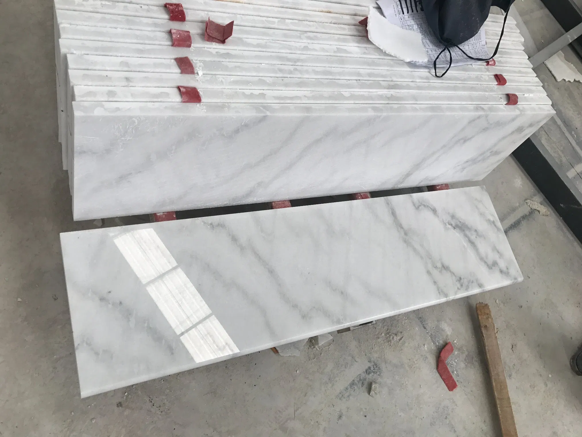 Natural White Marble with Grey Veins Cheap Guangxi White Marble Floor Tiles