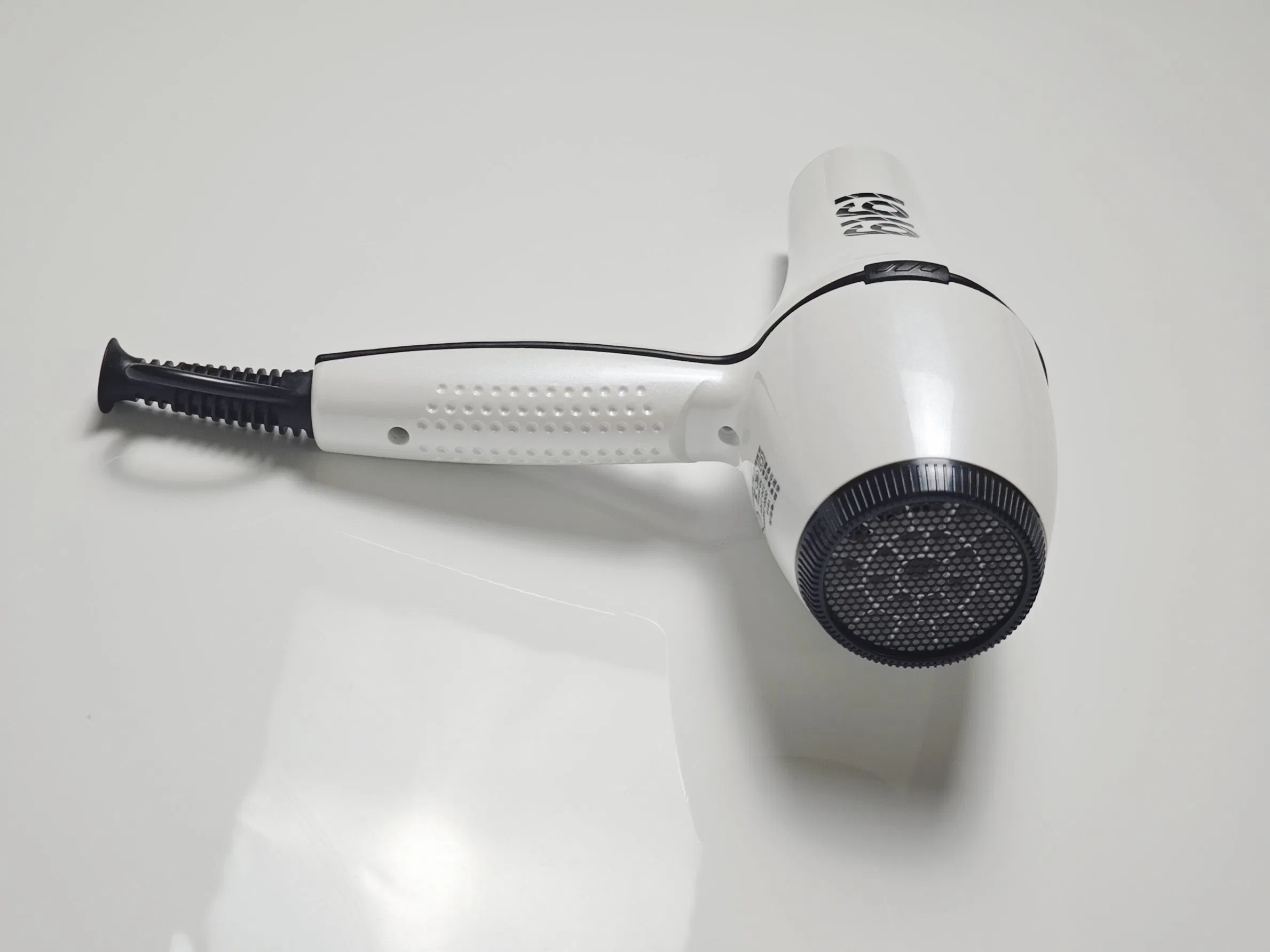 Customizable Color Hair Tool with Efficient Hair Dryer for Salon-Grade Styling Equipment