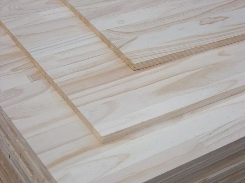 4*8 Pine Timber Raw Material Solid Wood Pinus Radiata Pine Timber Board Wall Paneling