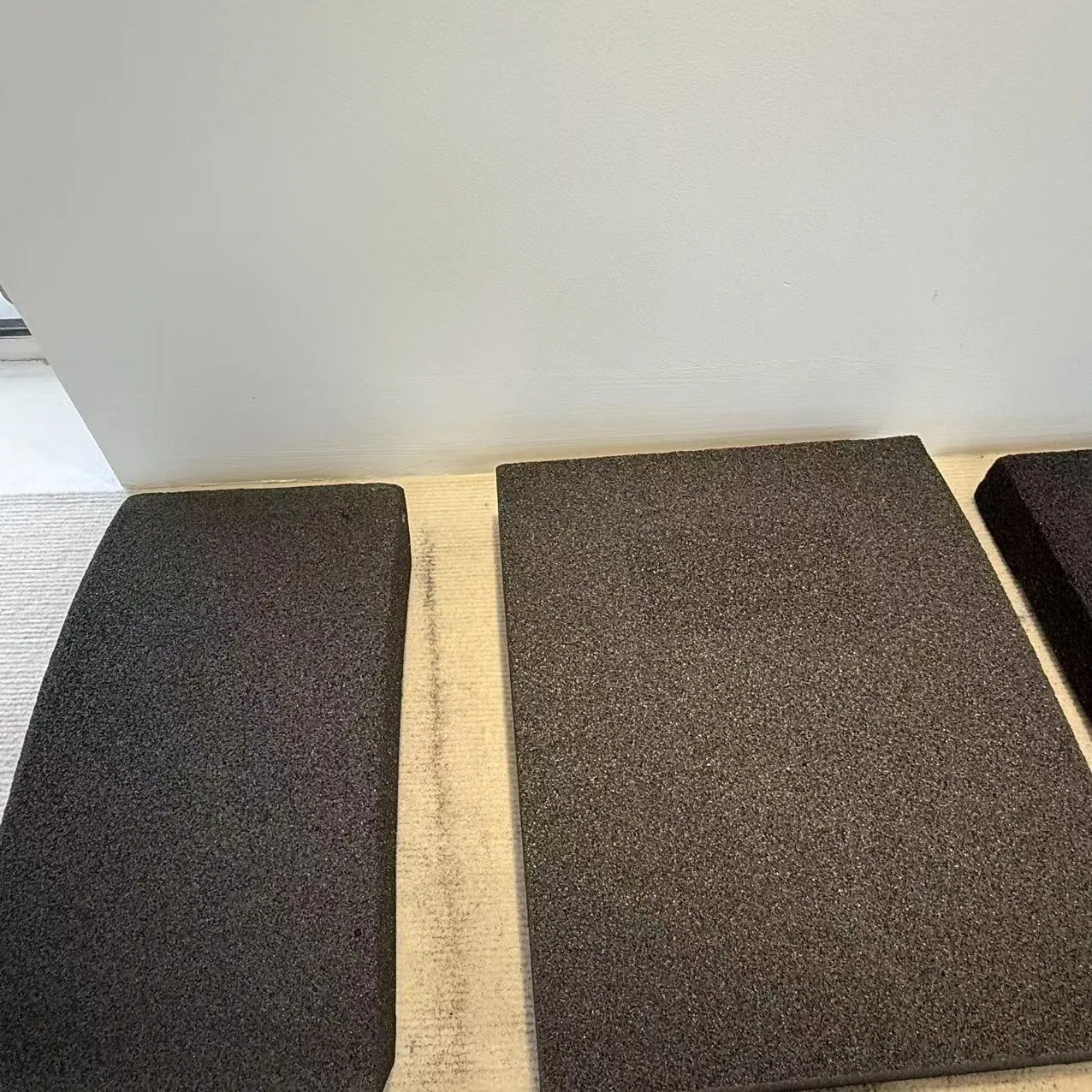 Cheap Price Vibration Absorption Porous Glass for Construction Needs