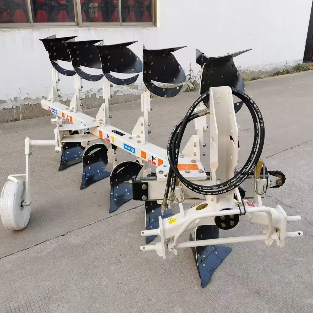 Оборотный плуг с регулируемой шириной захвата