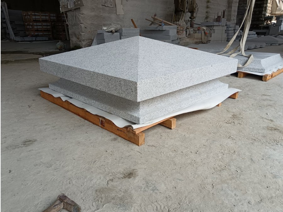 G603 Silver Grey Granite Apex Pier/Pillar Caps Bush Hammered /Pineapple /Split