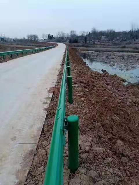 Zinc Coated Corrugated Highway Guardrail