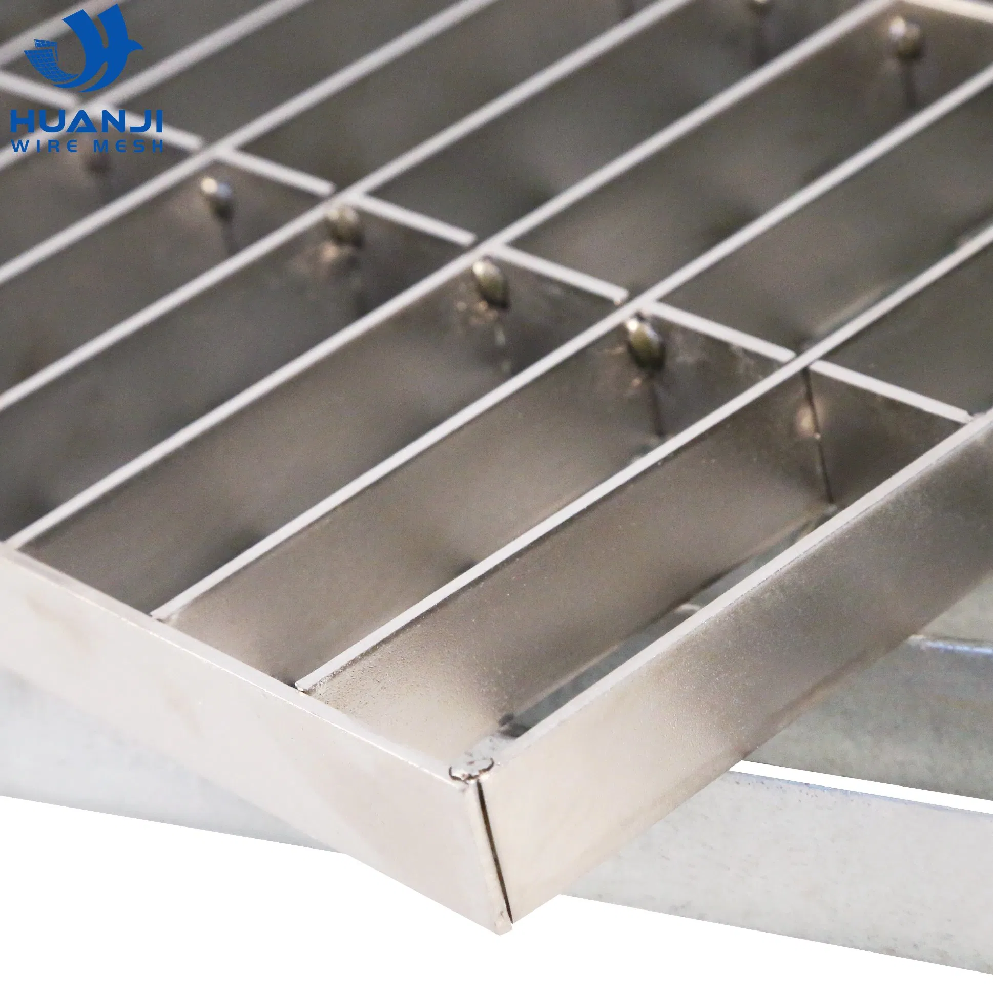 Outdoor Heavy Duty Sidewalk Steel Grating Storm Ditch Trench Drain Drainage Cover Steel Grates