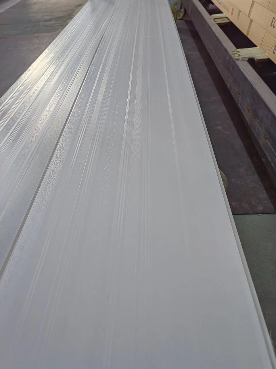 7X250mm Laminado Ruffino Wood Color Laminated PVC Wall Panel Ceiling for Office