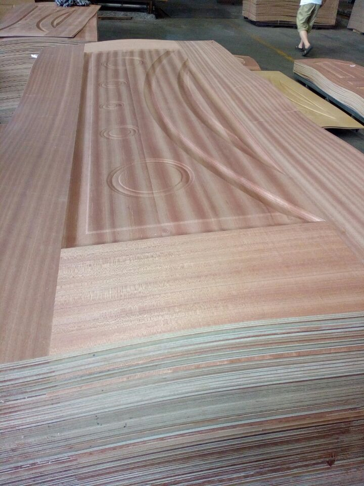 Sapele Veneer Molded Door Skin