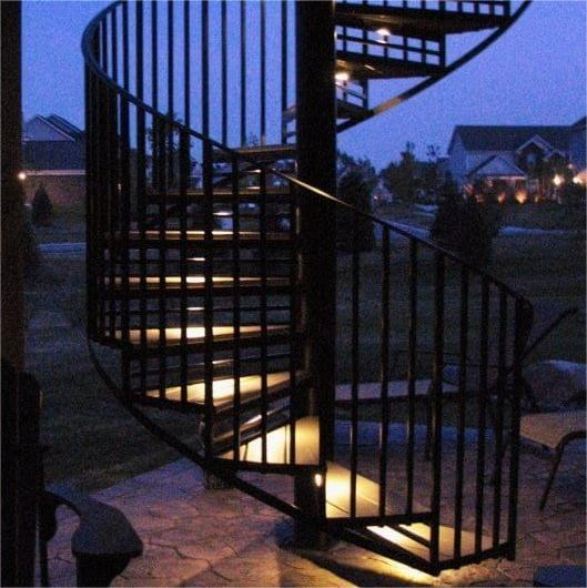 Modern Stylish Indoor/Outdoor Wrought Iron Spiral Stairs Galvanized Steel Metal Staircase for Attic Use Straight Shape for House